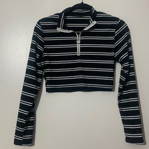 Cropped Stripped Long Sleeve